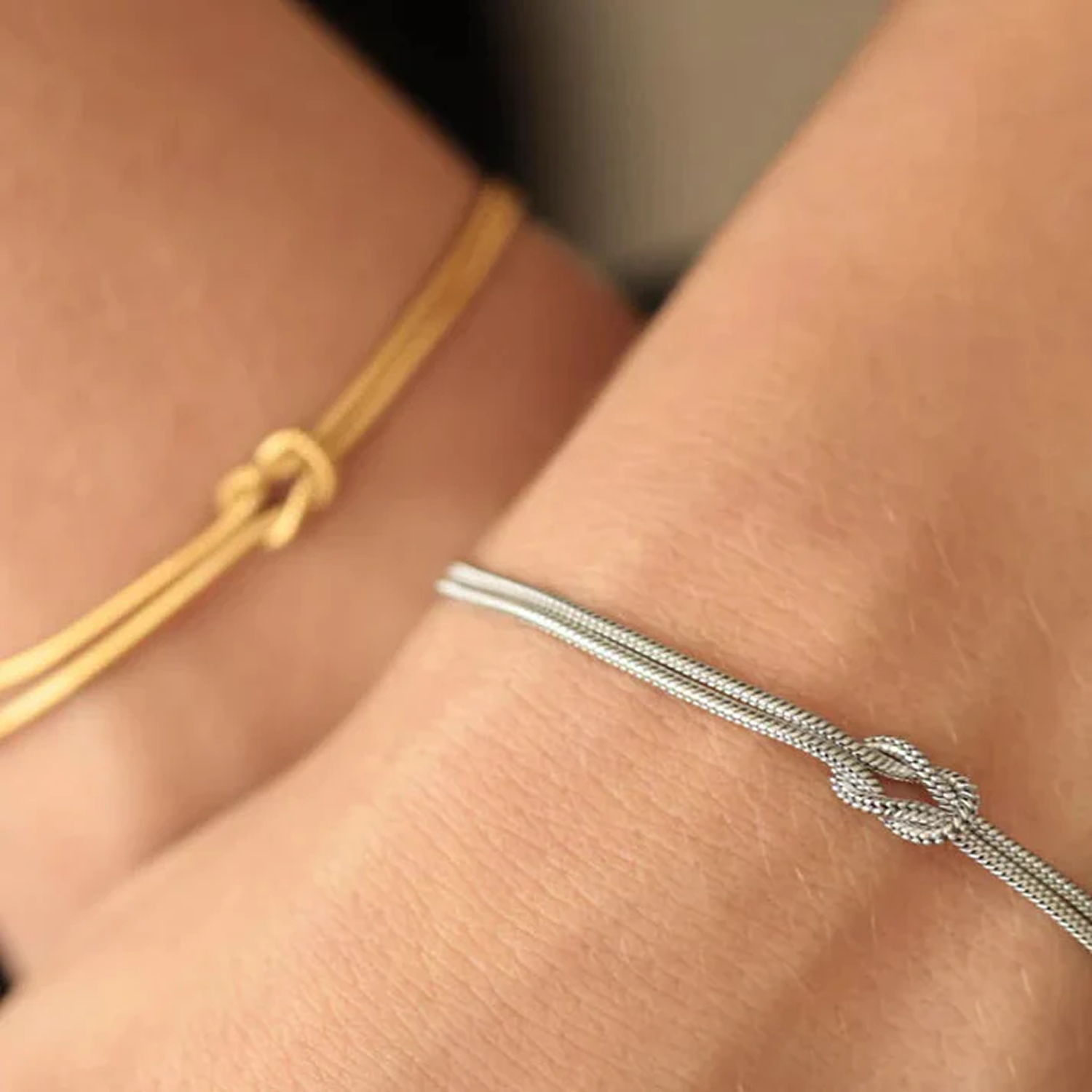 Pulsera Nudo Eterno: Un Lazo que Nunca se Rompe